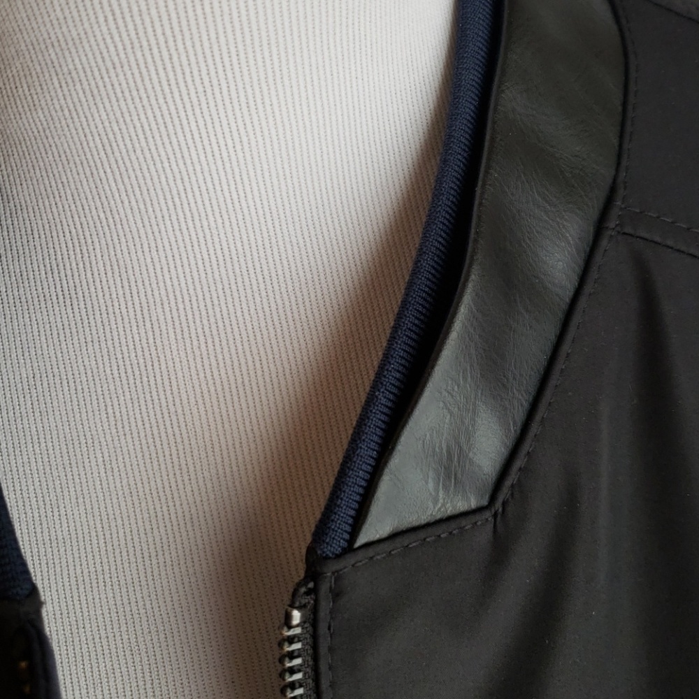 Hugo Boss - Picture 4 of 5